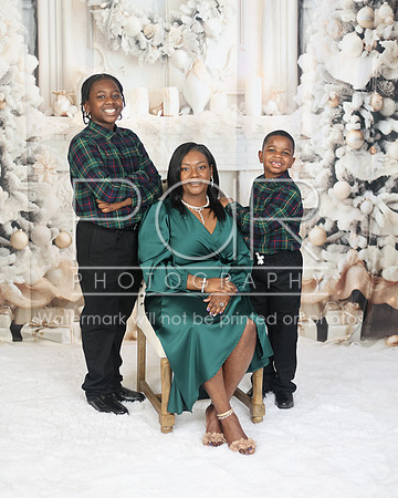 2024_Christmas_Vanessa-4