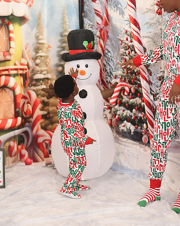 2024_Christmas_Keundra-23