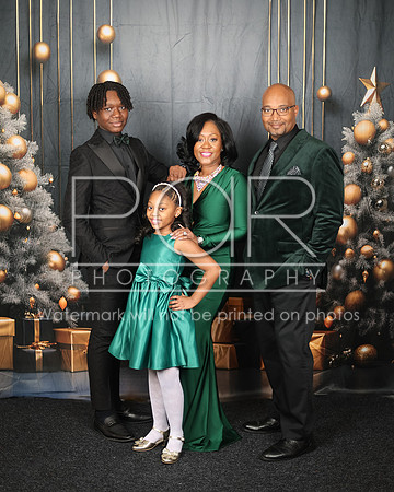 2024_Christmas_Tiffany-29