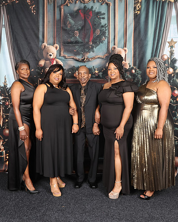 2024_Christmas_Jones Family-10