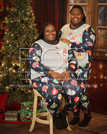 2024_Holiday_Alisa_Hughes-13