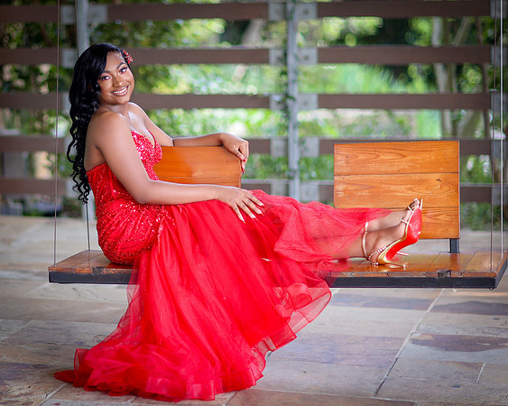 2025_Prom_ShaniahSis-12