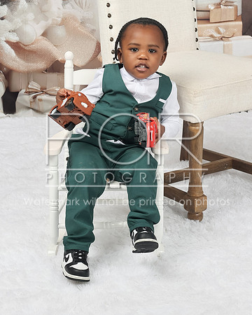 2024_Christmas_Jada Varnell-32