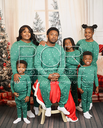 2024_Christmas_Aykia-22
