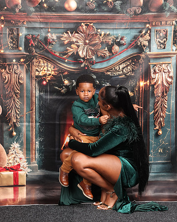2024_Christmas_Keundra-10