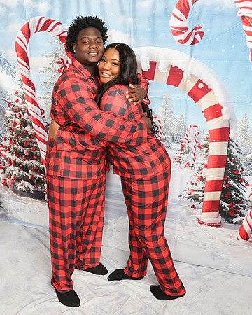 2024_Christmas_Makenzie Burns-32