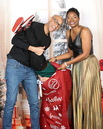 2024_Christmas_Griffins-45