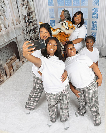 2024_Christmas_Jones Family-41