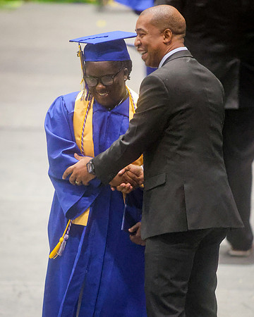 2025_Graduation_Raymond-311