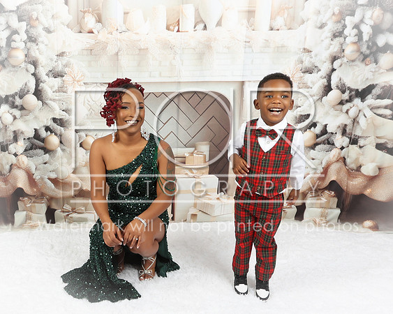 2024_Christmas_Akyla-11
