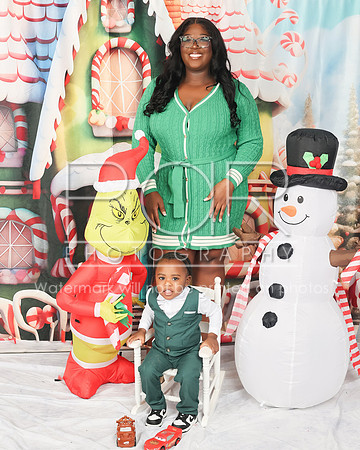 2024_Christmas_Jada Varnell-8