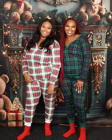 2024_Christmas_Shaniqua-12