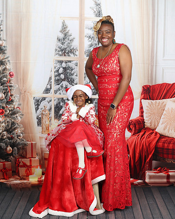 2024_Christmas_Victoria-22