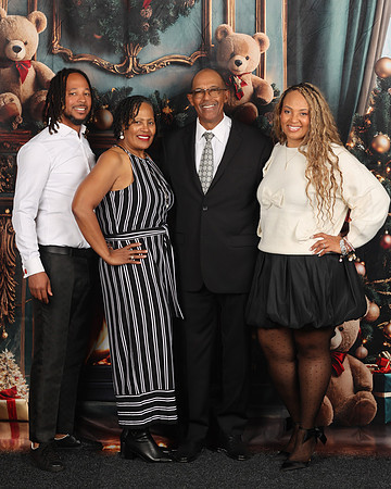 2024_Christmas_Monifah-36