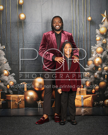 2024_Christmas_Erica-16