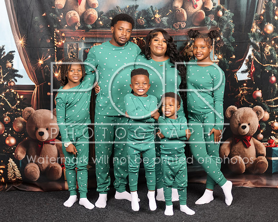 2024_Christmas_Aykia-2