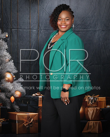 2024_Christmas_Antoinette-14