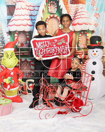 2024_Christmas_Amber McMillan-18