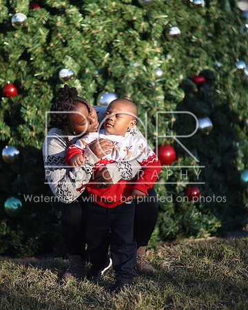 2024_Christmas_Shanita-15