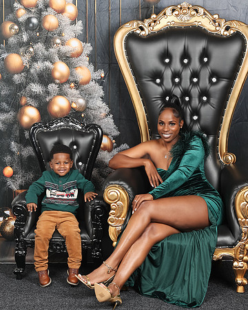 2024_Christmas_Keundra-7