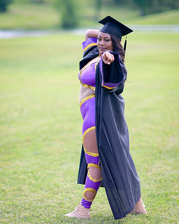 2025_Grad_Maddy-86
