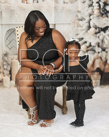 2024_Christmas_Jakayla Collins-2