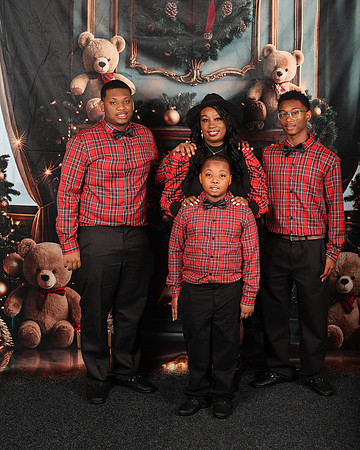 2024_Christmas_LatashaMc-9