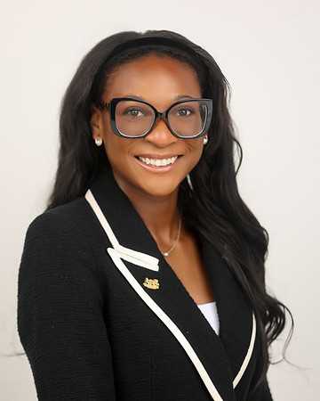 2025_Headshots_MaryCatherine-4