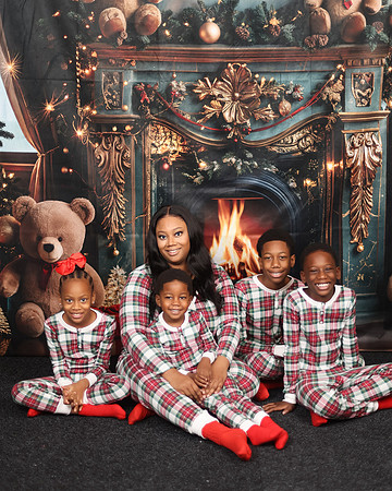 2024_Christmas_Shaniqua-5