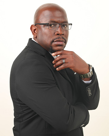2025_Headshots_CoreyTurner-14