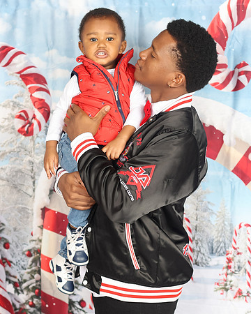 2024_Christmas_Kierra-3