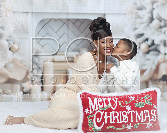 2024_Christmas_Aleaka Brown-9
