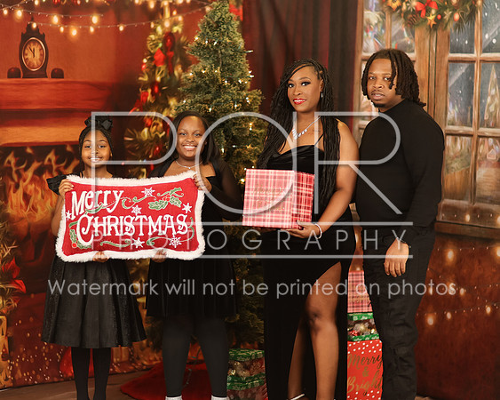 2024_Christmas_Kyerra Cooper-14